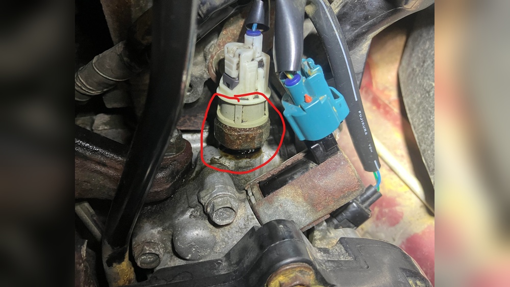 subaru oil pressure sensor leaking