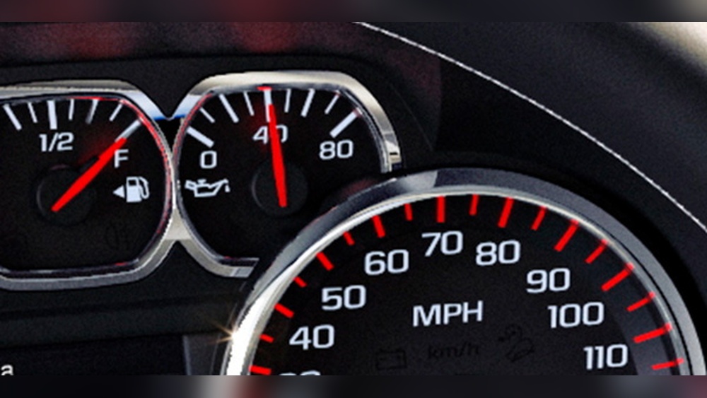 oil pressure gauge fluctuating while driving