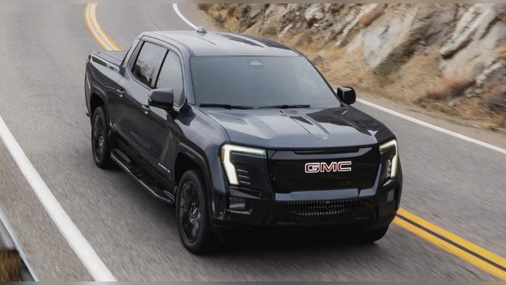 GMC Sierra 1500 EV vs Gas Comparison
