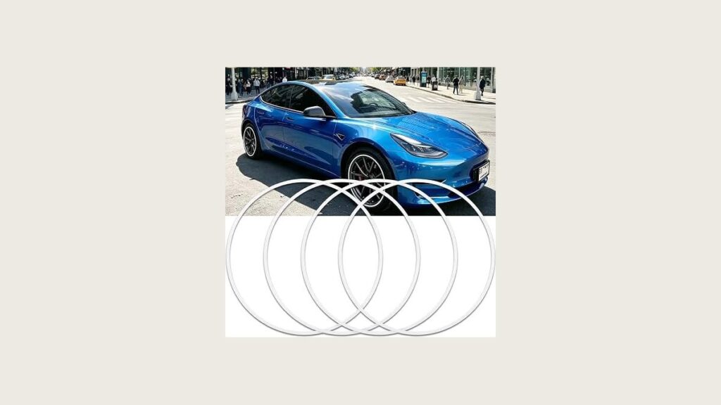 Rubber wheel rim protector ring fitted on a silver alloy car wheel